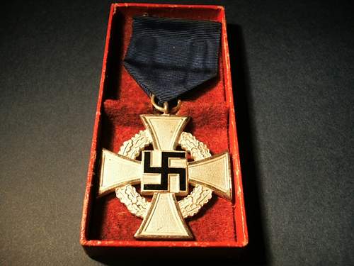 Service Faithful Service Medal - 25 years fake or real?