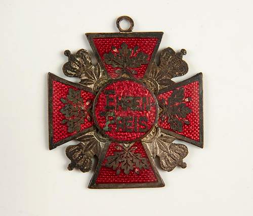 WWII German Badges, Medals, Pins, etc.. Names please