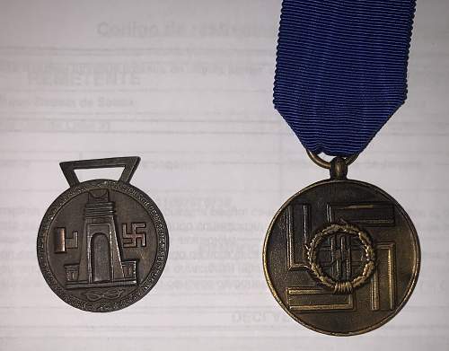 Afrika medal and 8 years SS medal