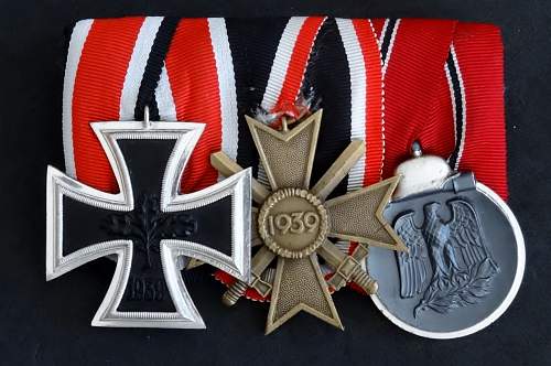 Medaille &quot;Winterschlacht im Osten 1941/42&quot; (Ostmedaille), '61' Rudolph Karneth.