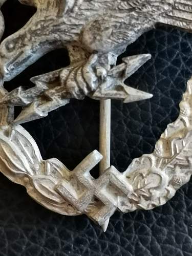 Up for a grab! A nice late war gunner badge in zinc ca. 1944 - 1945