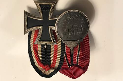 Iron Cross 2nd Class Medal Bar with Eisernes Kreuz 2. Klasse by Otto Schickle