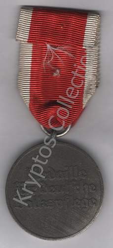 Volkspflege medaille and 8 mm pin