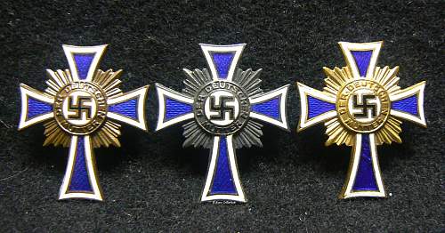 Ehrenkreuz der Deutsche Mutter Erste Stufe, Half Size, Pin Back