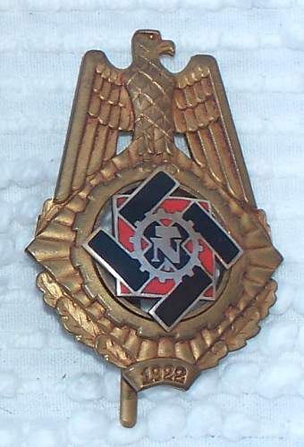 Teno honor badge with case,,,,need opinions