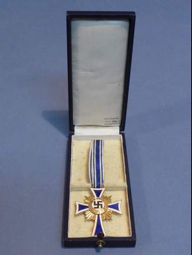 Ehrenkreuz der Deutsche Mutter Erste Stufe - Mother's Cross 1st Class (Gold) Real or Fake?
