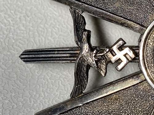 Inquiry for authentic Spanienkreuz in Silber mit Schwertern - C.E.Juncker Berlin