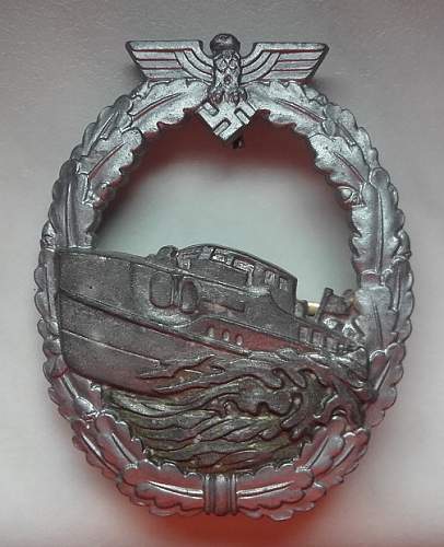 S-Boat L/18 and Auxiliary Cruiser Warbadge L/18