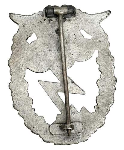 Luftwaffe “Erdkämpf” Abzeichen (badge)