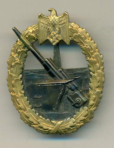 Kriegsabzeichen für die Marineartillerie.