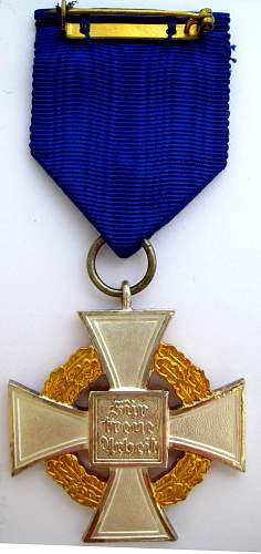 Help needed on 25 year Service medal Treuedienst-Ehrenzeichen