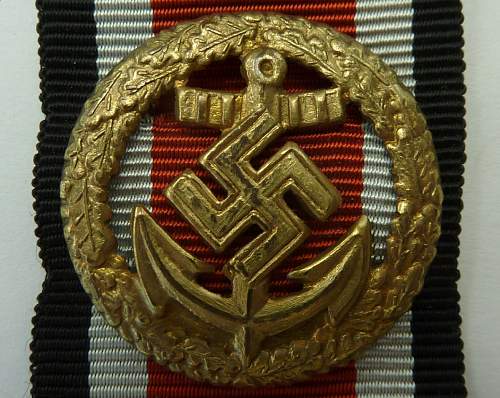 Kriegsmarine Honor Roll Clasp: Hoping for a better answer