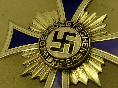 Fake  Mutterehrenkreuz