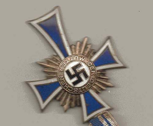 Ehrenkreuz der Deutschen Mutter, real or fake?