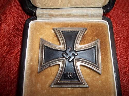 Cased EK1 for Review - plus a Luftwaffe Ground Combat Badge and Kriegs