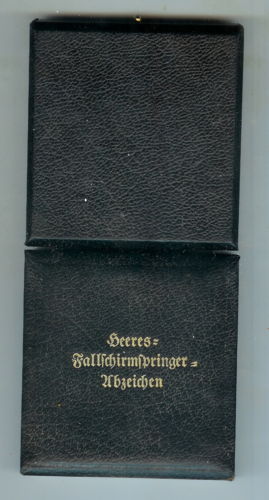 Heeres Fallschirmspringer Abzeichen mit Etui.