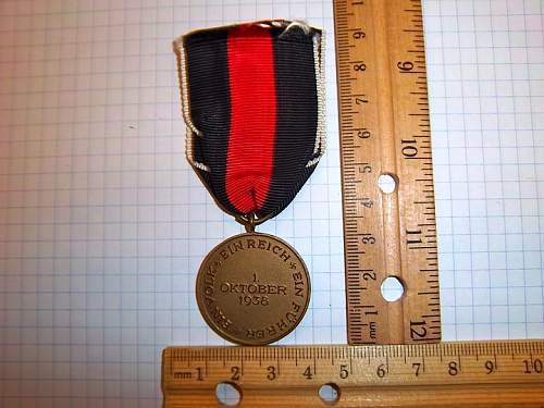 I need your help! German and Russian Medal