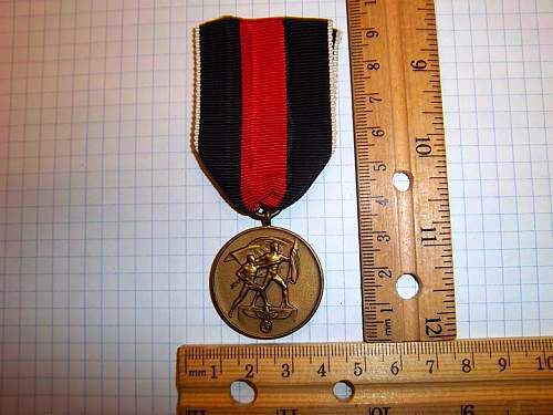 I need your help! German and Russian Medal