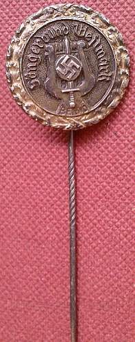 Singer's association medal