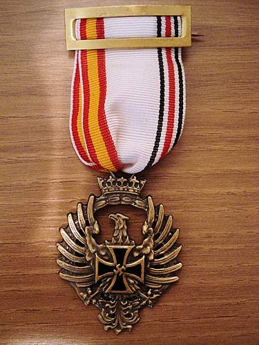 Spanish Blue Division Medal (Original Post War issue or Fake??)