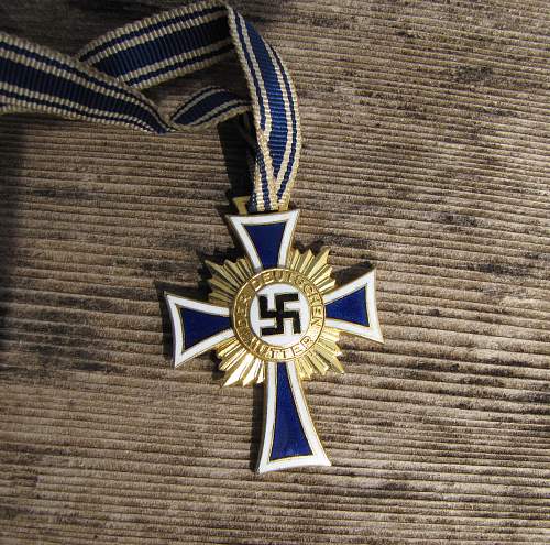 Gold Mutterkreuz (Mother's Cross) Opinions Needed Please