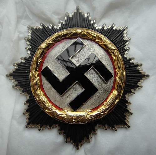 light-weight Godet German Cross in Gold