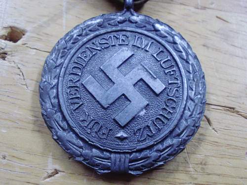 Luftschutz medal