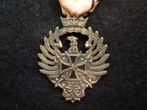 Spanish Blue Division Medal (Original Post War issue or Fake??)