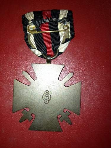 Help please-Hindenburg Medal real or fake?