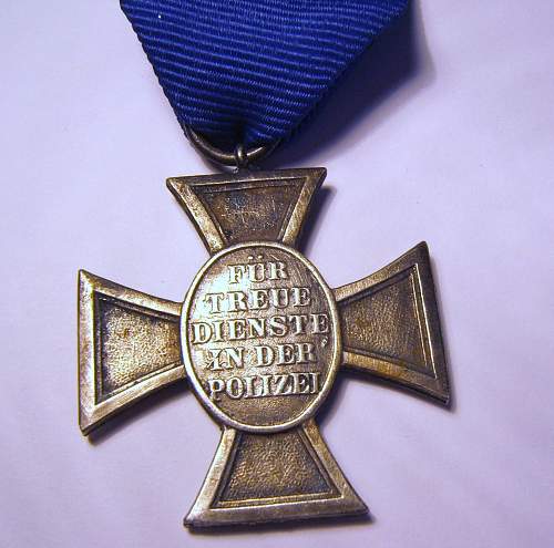 Polizei Dienstauszeichnung medal opinions.