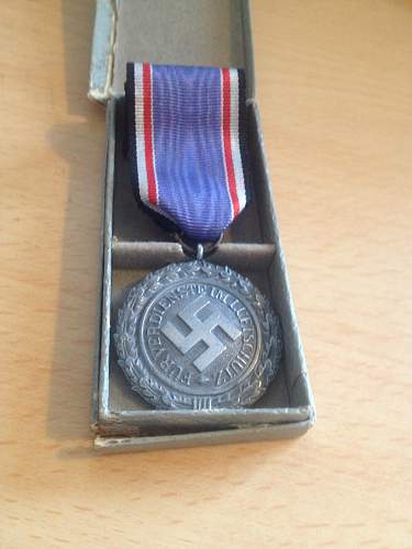 New luftschutz 2nd class medal
