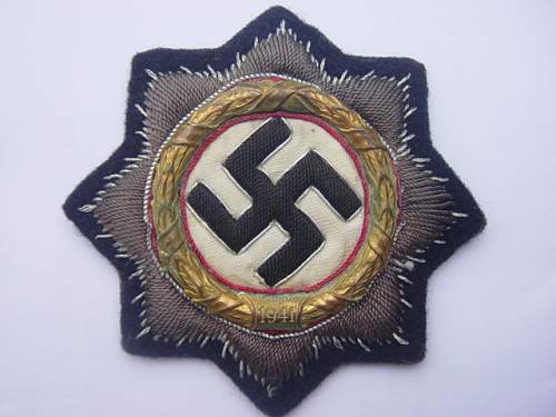 Deutsches Kreuz in Gold.