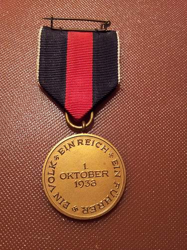 Oktober 1st 1938 cased Sudetenland medal