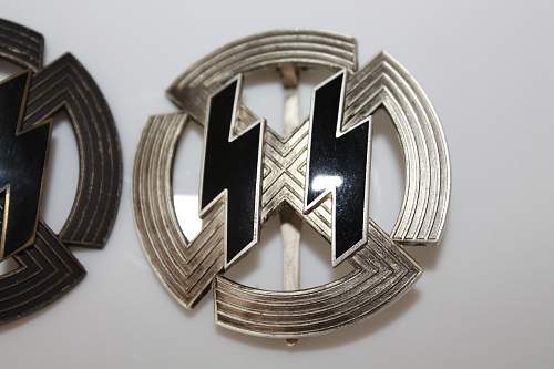 2 Round SS badges 1st and 2nd class-Please help to ID