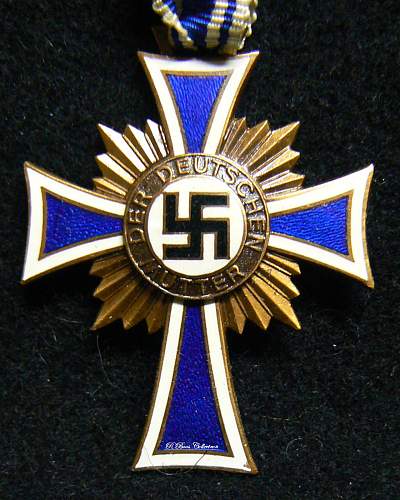 Ehrenkreuz der Deutsche Mutter Dritte Stufe, With packet marked Frank &amp; Reif
