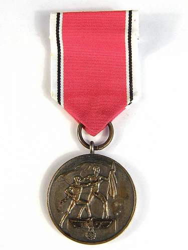 Die Medaille zur Erinnerung an den 13. März 1938