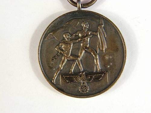 Die Medaille zur Erinnerung an den 13. März 1938