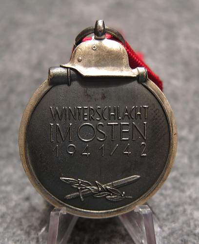 Medaille &quot;Winterschlacht im Osten 1941/42&quot; (Ostmedaille) - Maker 110