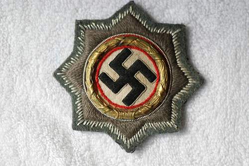 Deutsches Kreuz/German Cross in gold cloth - opinions?