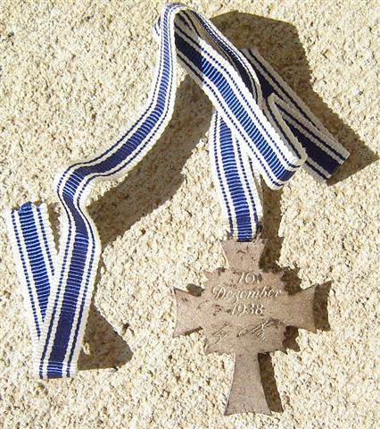 Russian Front Winter War medal and Mother's Cross in Silver: Authentic pieces?