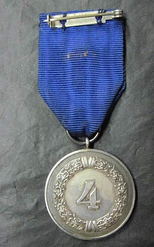 4 Year Armed Services Medal w/ Luftwaffe Clasp &amp; Police Long Service Medal: Authentic pieces?