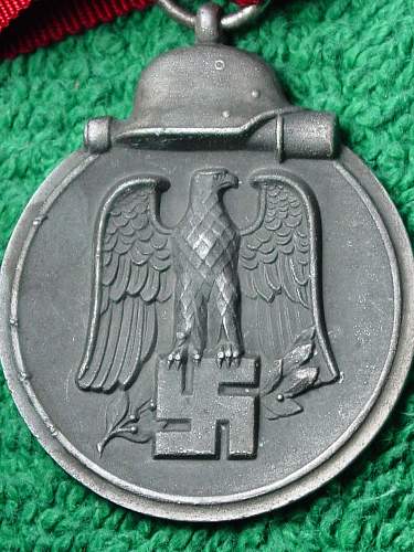 Medaille &quot;Winterschlacht im Osten 1941/42&quot; (Ostmedaille)  65