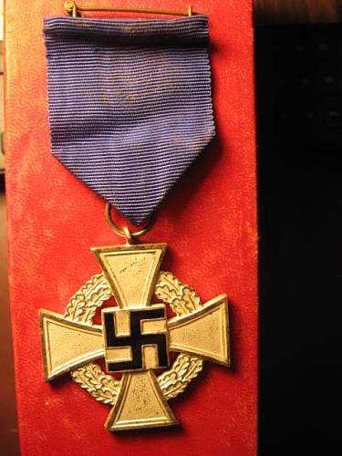 U-Boat Bade Marked &quot;53&quot; and 25 Year Faithful Service Cross: Authentic Pieces?