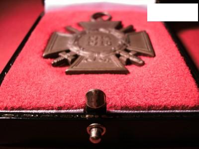 Kriegsteilnehmer-Ehrenkreuz für Frontkämpfer.