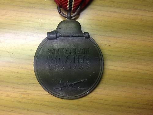 Medaille &quot;Winterschlacht im Osten 1941/42&quot; (Ostmedaille) Fake?