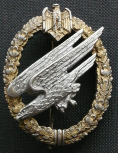 Heer Paratrooper Badge