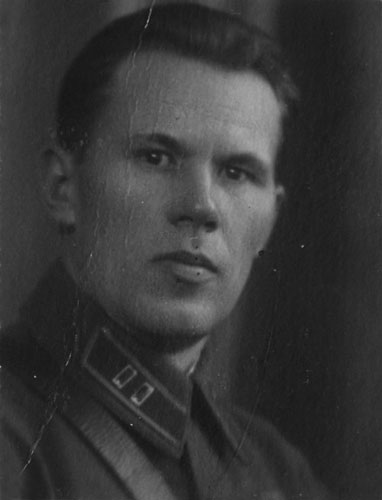 Hero of the Soviet Union Guards Major General Vekhin