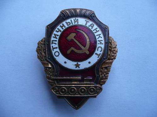 Soviet 'Excellent' badges, Question