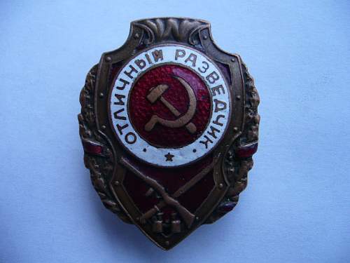 Soviet 'Excellent' badges, Question