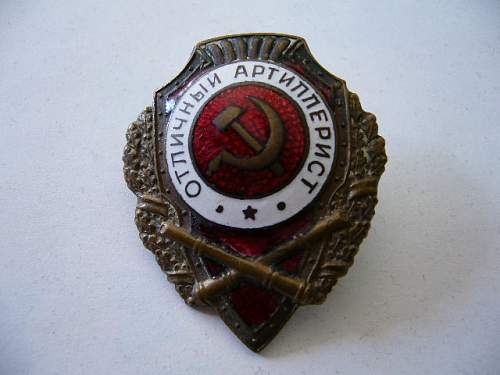 Soviet 'Excellent' badges, Question